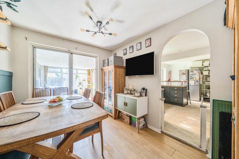 undefined, Millford, Surrey GU21