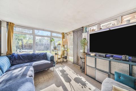 undefined, Millford, Surrey GU21