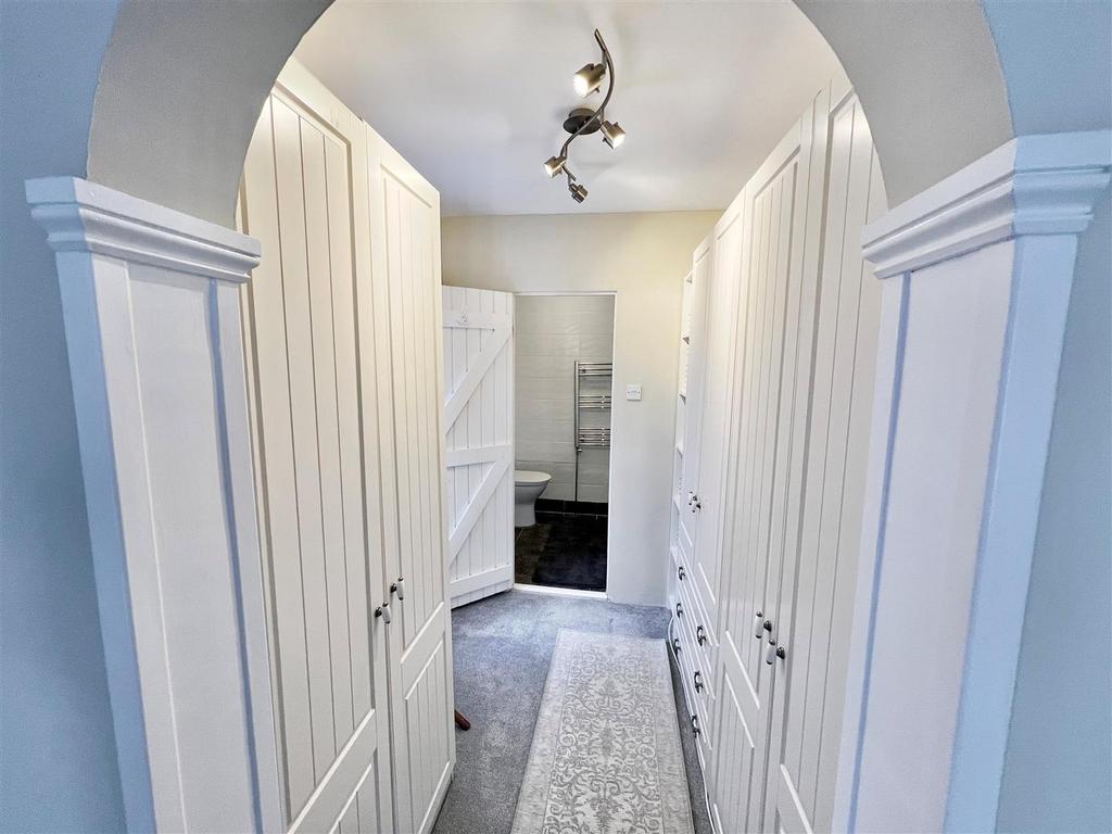 Master Suite Dressing Room