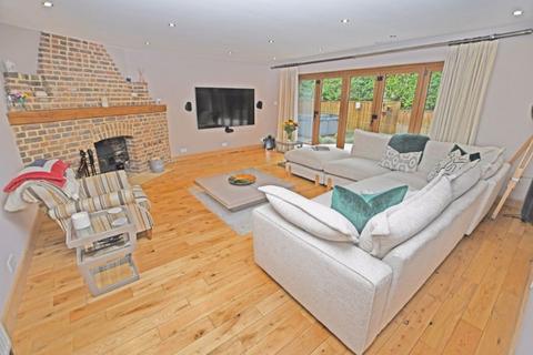 undefined, Goddington Lane, Maidstone