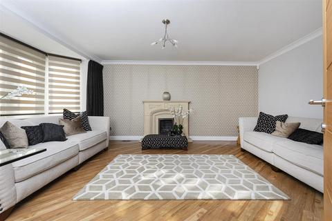 undefined, Crowlees Gardens, Mirfield