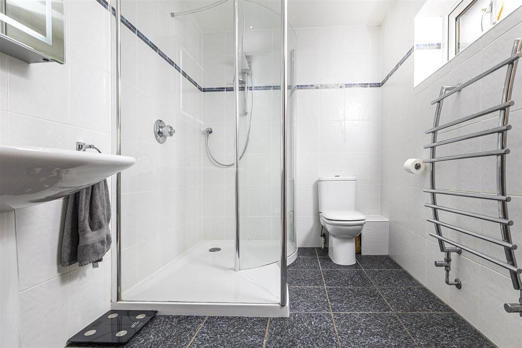 Bramleys Estate Agents - Crow Lees Gardens (38 mas
