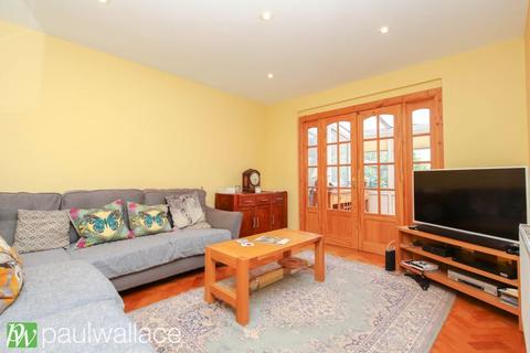 5 bedroom semi-detached house for sale, Cranbourne Drive, Hoddesdon