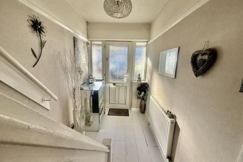 3 bedroom semi-detached house for sale, Knightwick Crescent, Birmingham, B23 7BY