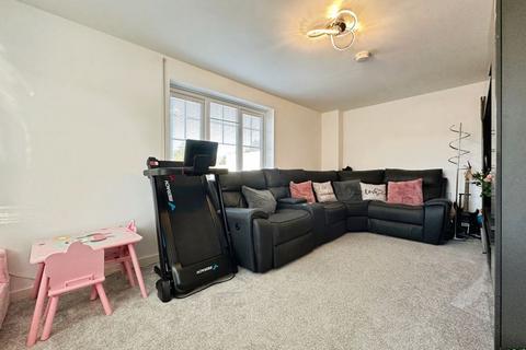 3 bedroom detached house for sale, Oval Way, Walsall, WS3 1GE