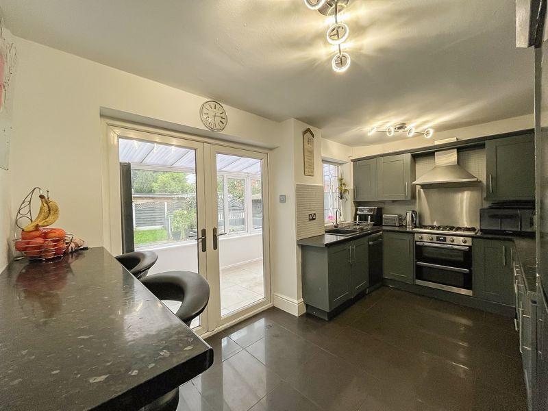 Kitchen diner