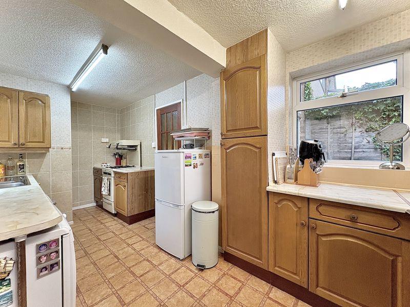 Dining kitchen