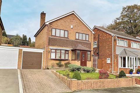undefined, High Arcal Drive, WOODSETTON, DY3 1BN
