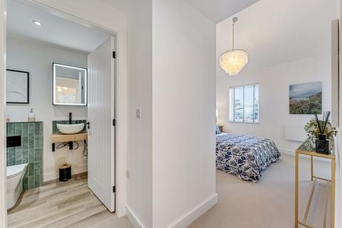 undefined, Y Bluen Goch, Glanyrafon Road, Dwygyfylchi