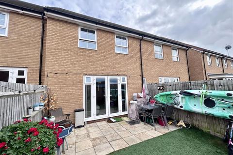 3 bedroom semi-detached house for sale, Captains Parade, East Cowes