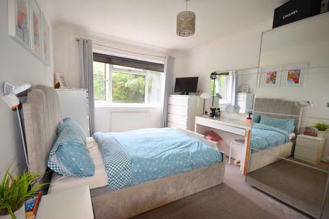 2 bedroom ground floor flat for sale, 17 Surrey Road, Bournemouth BH4