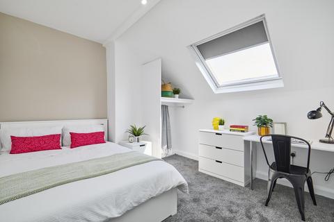 6 bedroom house to rent, Broomfield View, Leeds LS6