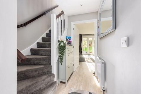 38 Flagstone Crescent, Chineham, Basingstoke, RG24 8DG