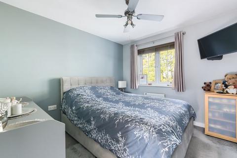 38 Flagstone Crescent, Chineham, Basingstoke, RG24 8DG