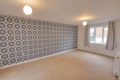 32 Blease Close, Staverton, Trowbridge, BA14 8WD