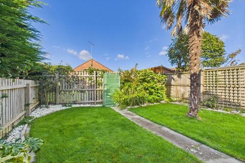 3 bedroom semi-detached house for sale, Teal Garth, Bridlington YO15