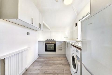 1 bedroom apartment to rent, Kingston Road, New Malden KT3 3RN