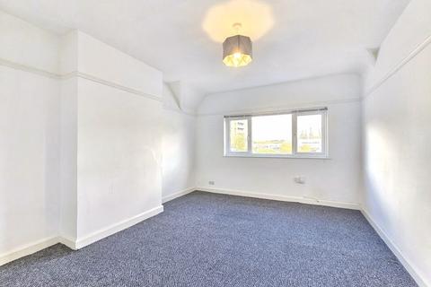 1 bedroom apartment to rent, Kingston Road, New Malden KT3 3RN