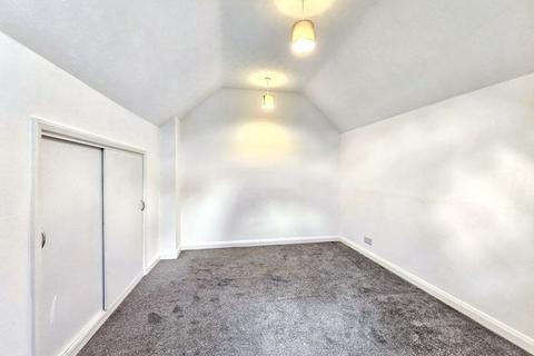 1 bedroom apartment to rent, Kingston Road, New Malden KT3 3RN