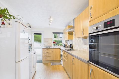 undefined, Angarrack, Hayle - End terrace cottage