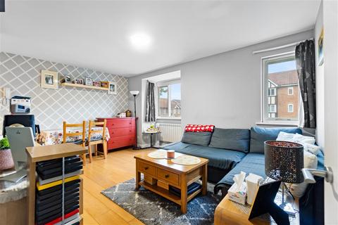 undefined, Woodgate Drive, SW16