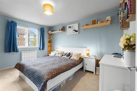 undefined, Woodgate Drive, SW16