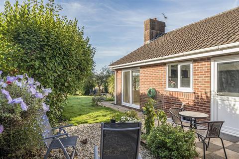 3 bedroom bungalow for sale, Pinaster Close, Honiton