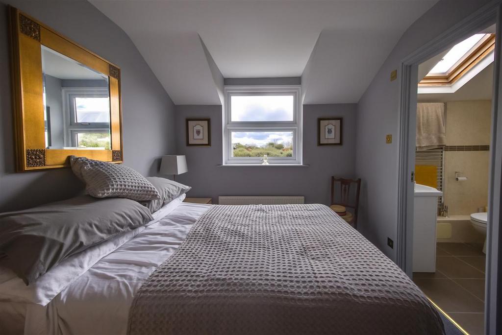 Bedroom (Top Floor)