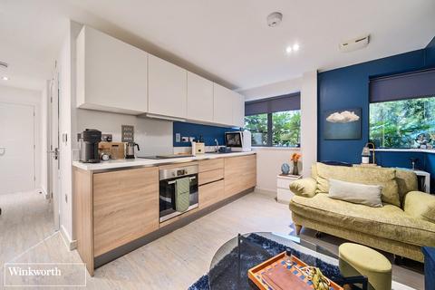 1 bedroom apartment for sale, London Road, Old Basing, Basingstoke, Hampshire, RG24