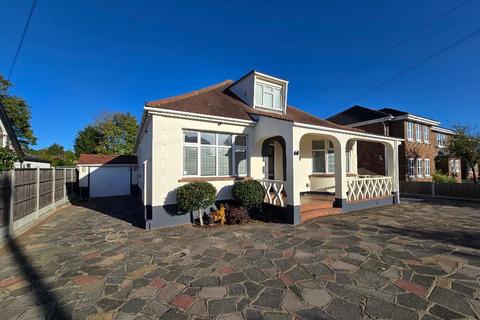 4 bedroom detached house for sale, Benfleet Road, Hadleigh, Essex, SS7 1QB