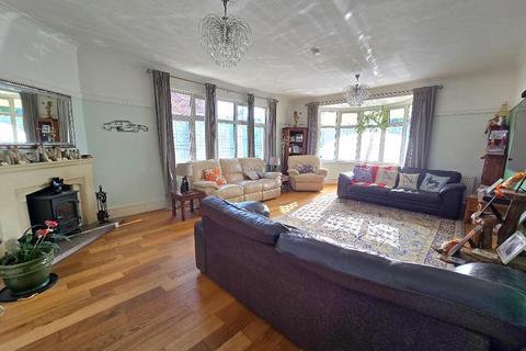 60 Benfleet Road, Benfleet, SS7 1QB