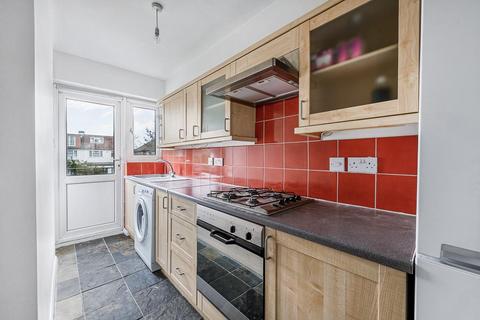2 bedroom maisonette to rent, Beechwood Avenue, Ruislip, Middlesex, HA4 6EQ