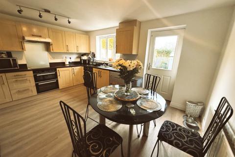 undefined, Leaze Close, Thornbury, BS35