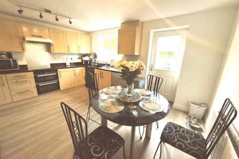 undefined, Leaze Close, Thornbury, BS35