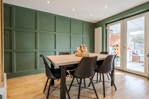 undefined, Garrett Close, Bedfordshire LU6
