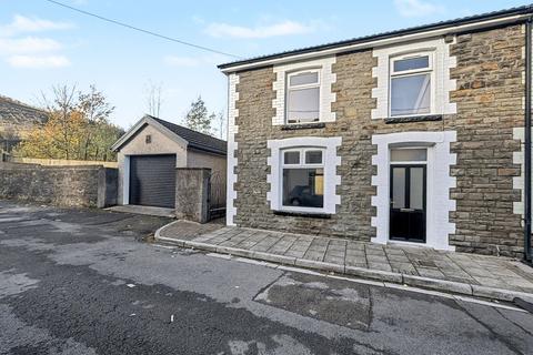 undefined, Pentre CF41