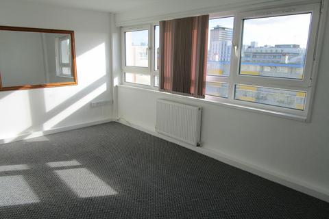 2 bedroom apartment to rent, Morley Court, Plymouth