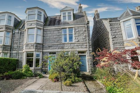 undefined, Forest Avenue, Aberdeen