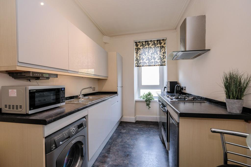 Dining kitchen