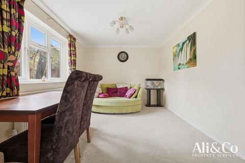 4 bedroom detached house for sale, Moss Bank, Grays