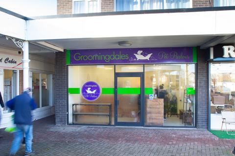 Retail property (high street) to rent, 60-78 Wardles Ln Walsall WS6 6DY