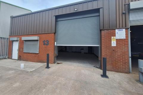 Warehouse to rent, Woodrow Way Manchester M44 6BP