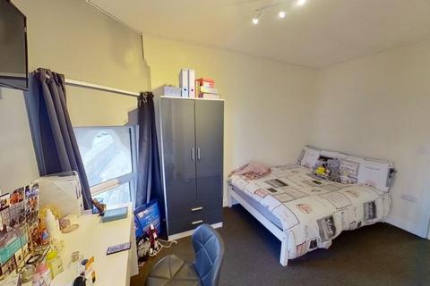 2 bedroom flat to rent, Burns Street, Nottingham NG7
