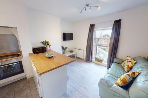 2 bedroom flat to rent, Burns Street, Nottingham NG7