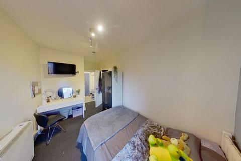 2 bedroom flat to rent, Burns Street, Nottingham NG7