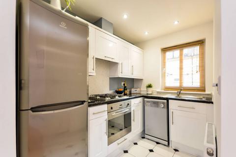 1 bedroom maisonette to rent, Pascal Mews, Crystal Palace, London, SE19