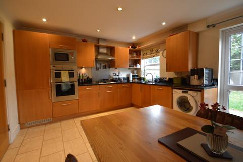 undefined, Sterling Palce, Weybridge