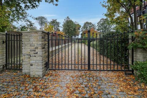 undefined, Coverdale, Brearley Gardens, Liversedge, West Yorkshire, WF15