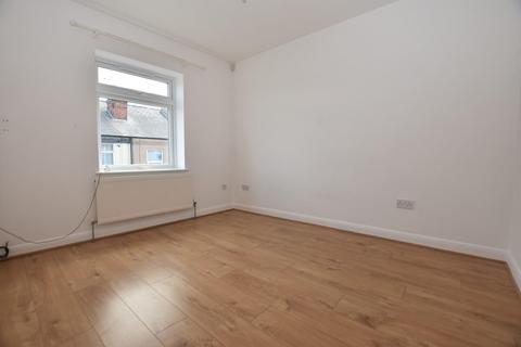 1 bedroom flat to rent, Denham Court, Denham Street, Clay Cross, Chesterfield, S45 9GY