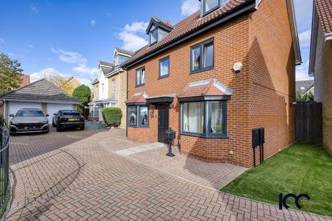 5 bedroom detached house for sale, Norfolk Place, Chafford Hundred, Grays
